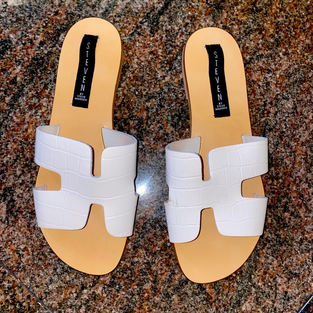 Steve Madden Sandals, size 8, leather, made in Italy
